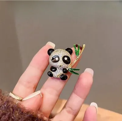  Cute Panda bambo Holding Trendy Brooch/Pin 